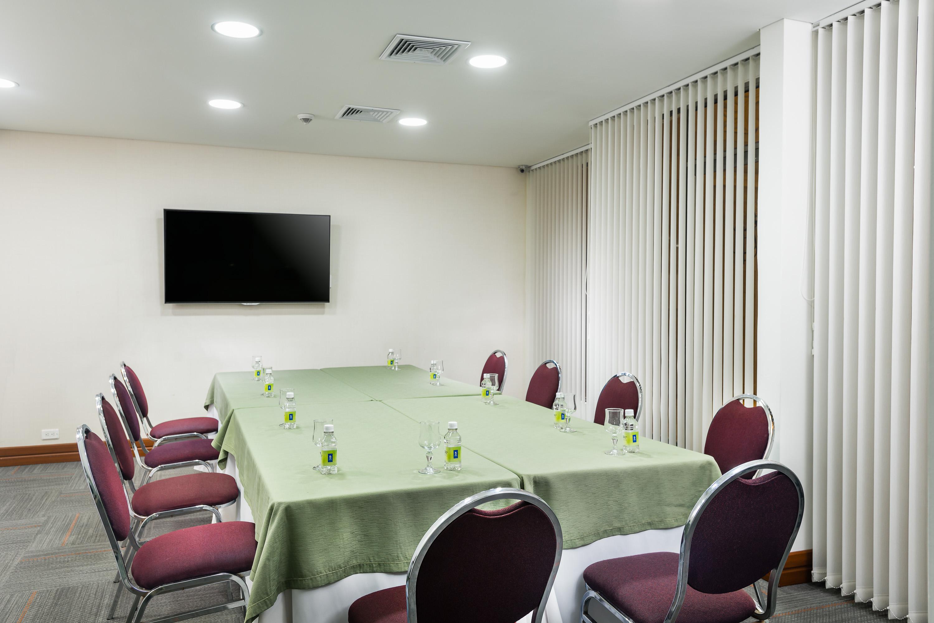 Hotel Dann Carlton Bucaramanga Exterior photo Meeting room