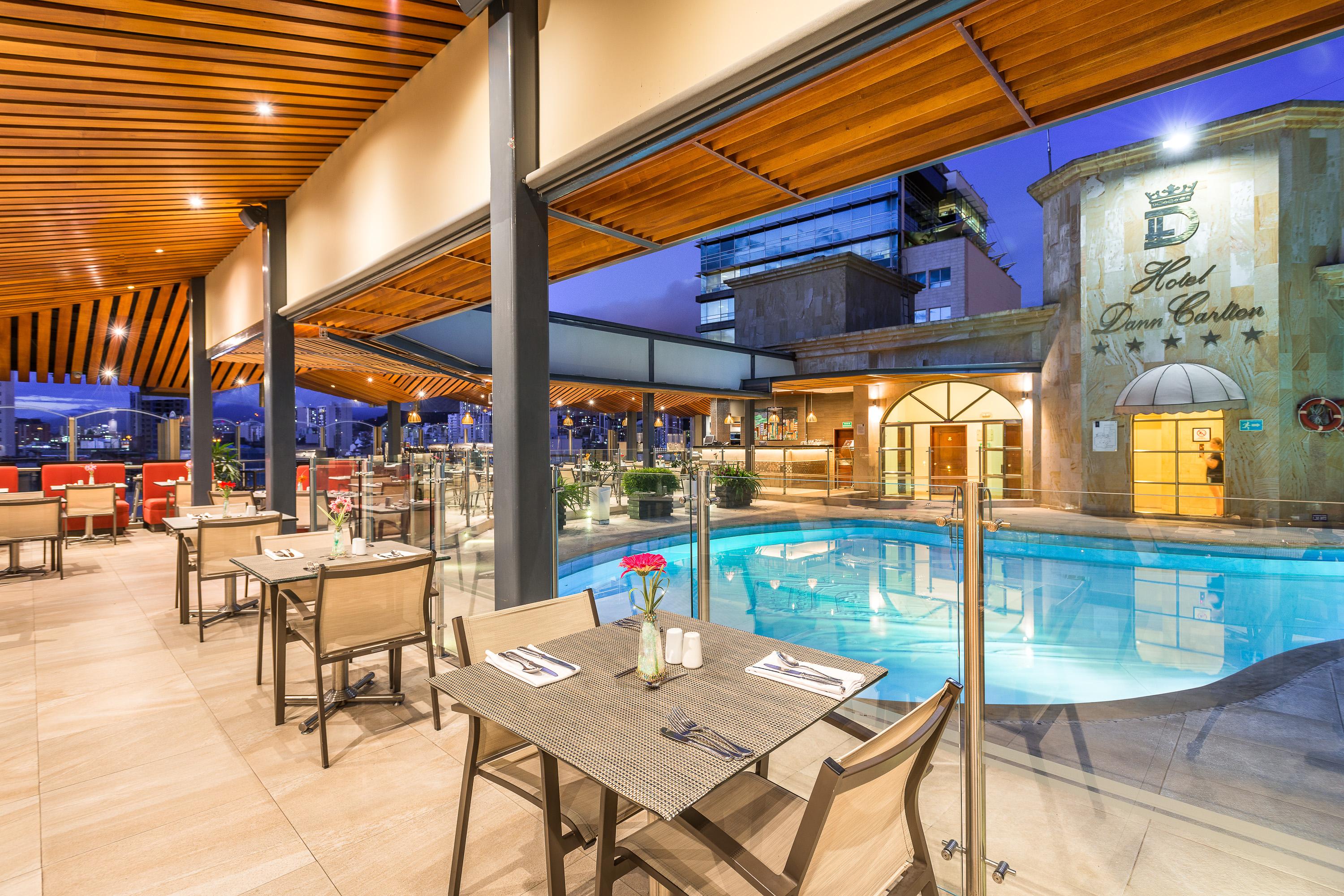 Hotel Dann Carlton Bucaramanga Exterior photo The pool at the hotel