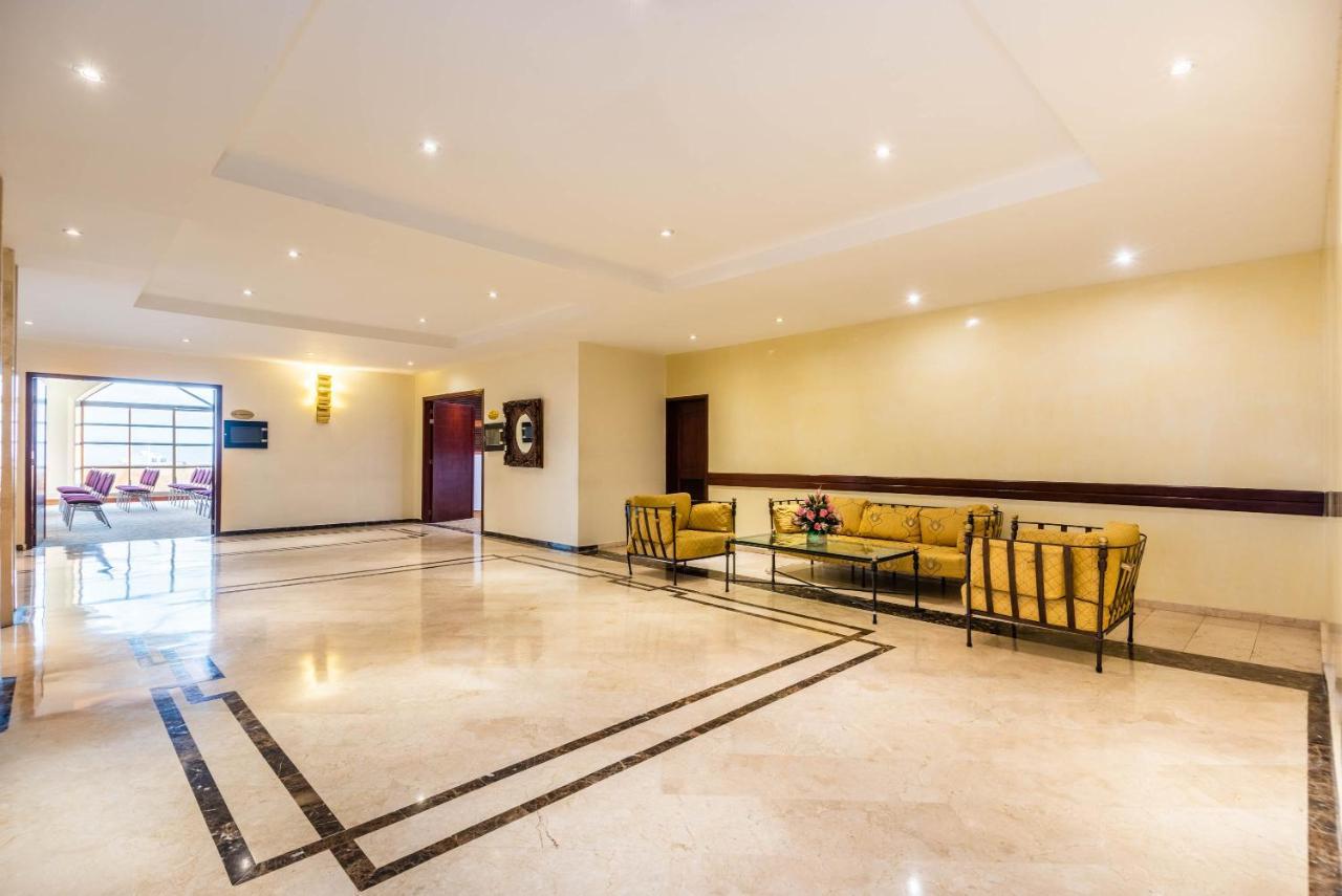 Hotel Dann Carlton Bucaramanga Exterior photo Lobby